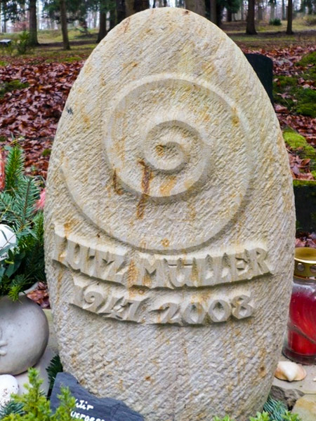 450x600-grabstein-01